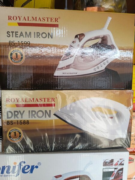Royal Master steam Iron
