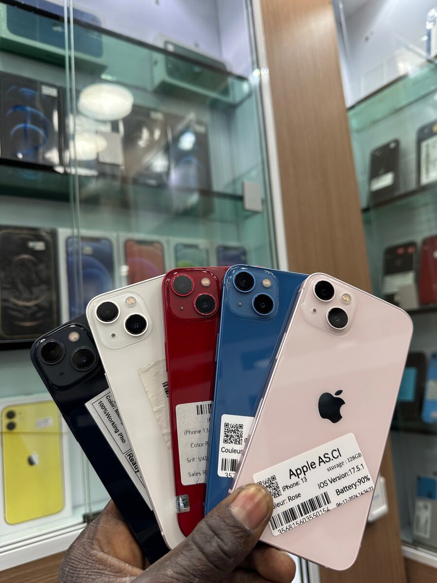 iPhone 13 simple 128go quasi neuf