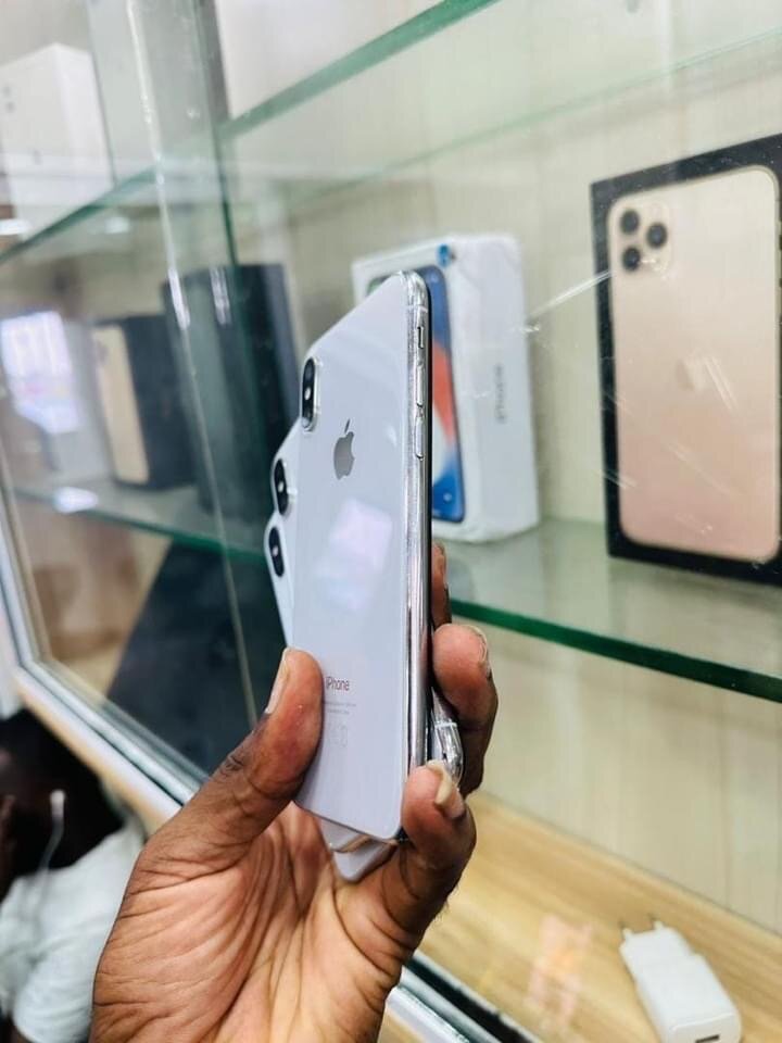 iPhone X 64 giga état 10/10