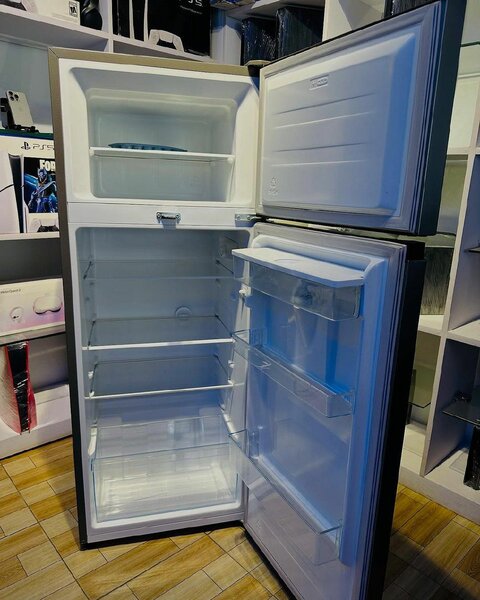 HISENSE REFRIGERATOR