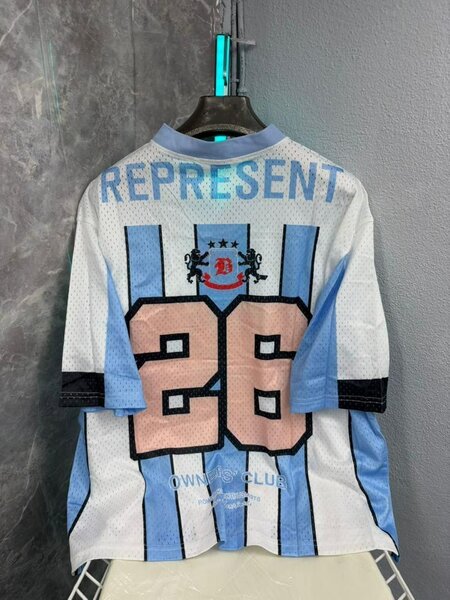 Maillots de football stylés