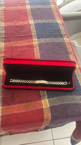 Bracelet en acier inoxydable élégant