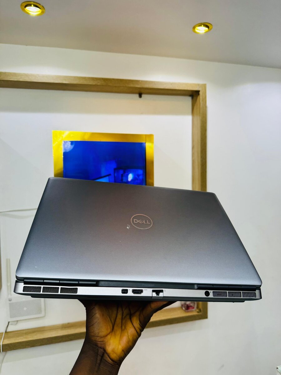 DELL Mobile Precision 7550 Intel Core i7-10750H (10th Gen) 2