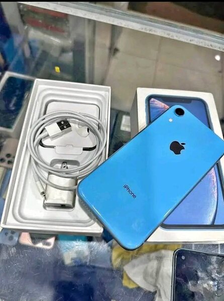 iPhone XR Bleu Débloqué