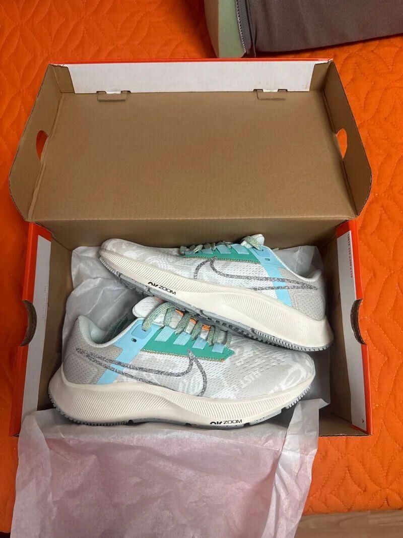 Chaussures de course légères