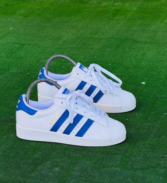 Adidas superstar
