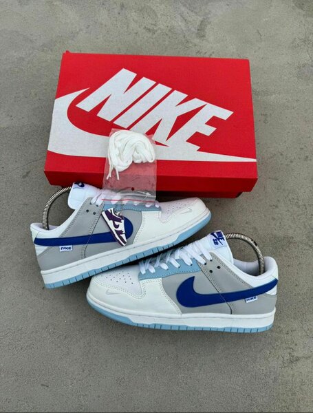 Baskets Nike Dunk Low bleues