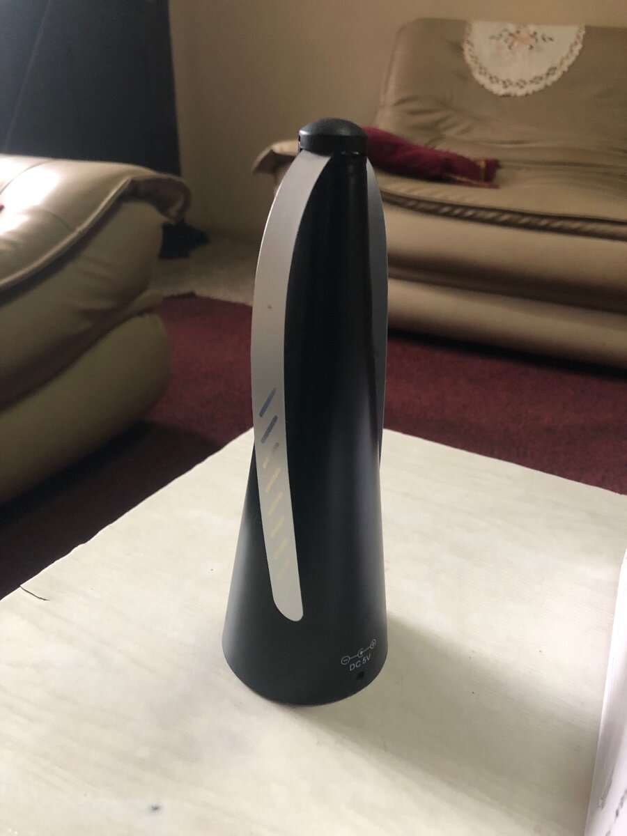 Tabletop chemical free fan fly repeller