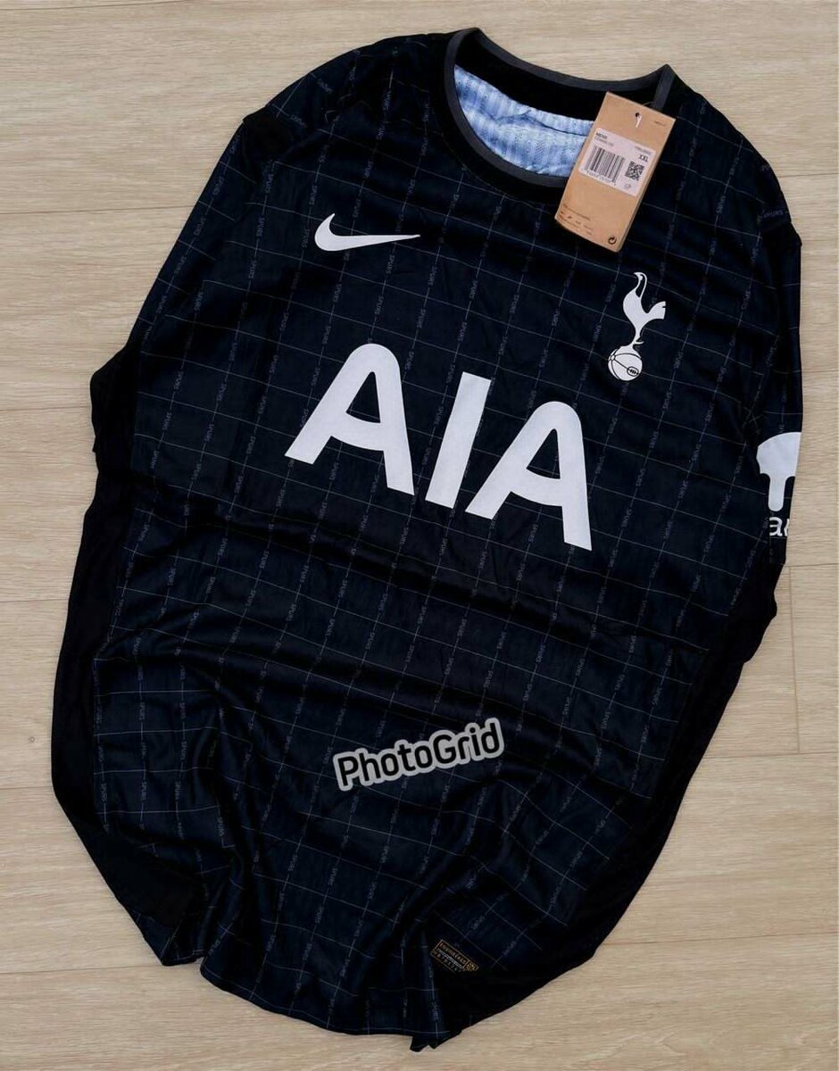 Maillot de football moderne