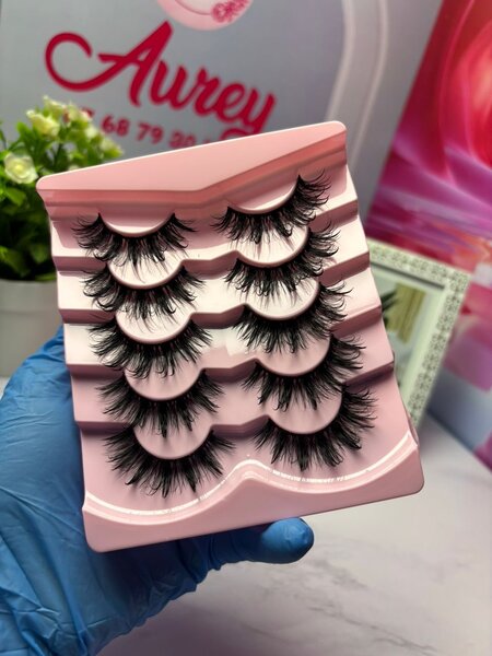 Faux Cils Volumineux