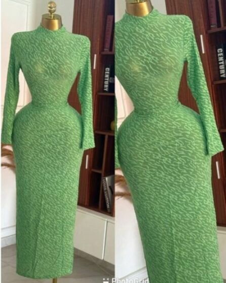 Robe moulante verte élégante
