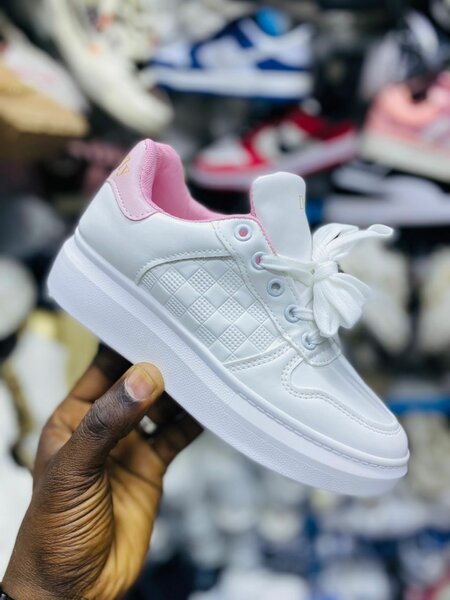 Baskets blanches tendance