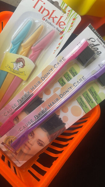 Rasoirs à sourcils Tinkle