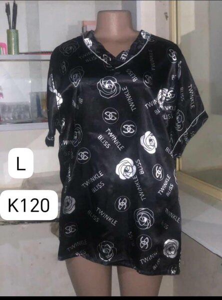 🖤 Chic Black Satin Nightwear 🖤