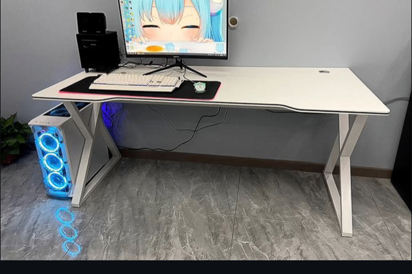 White Desk