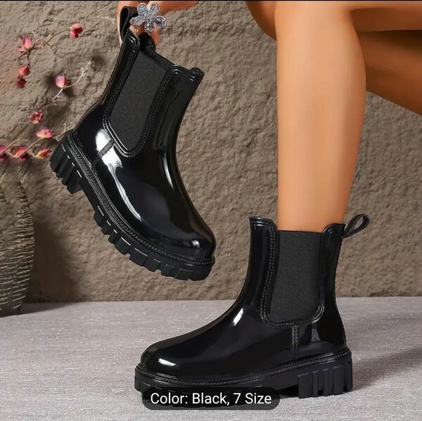 Chic Plus-Size Women's Rain Boots - Waterproof