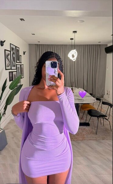 Robe moulante lilas élégante