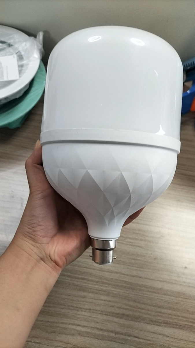 Ampoule LED Économie d'énergie