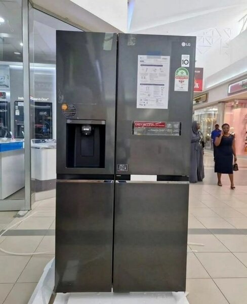 LG 674L SIDE BY SIDE REFRIGERATOR