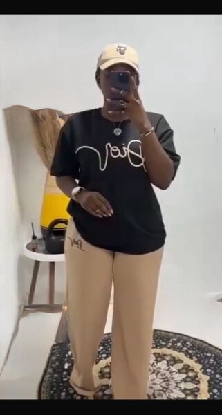 Ensemble t-shirt et pantalon décontracté