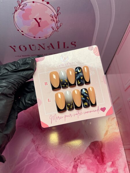 Faux Ongles Étoilés