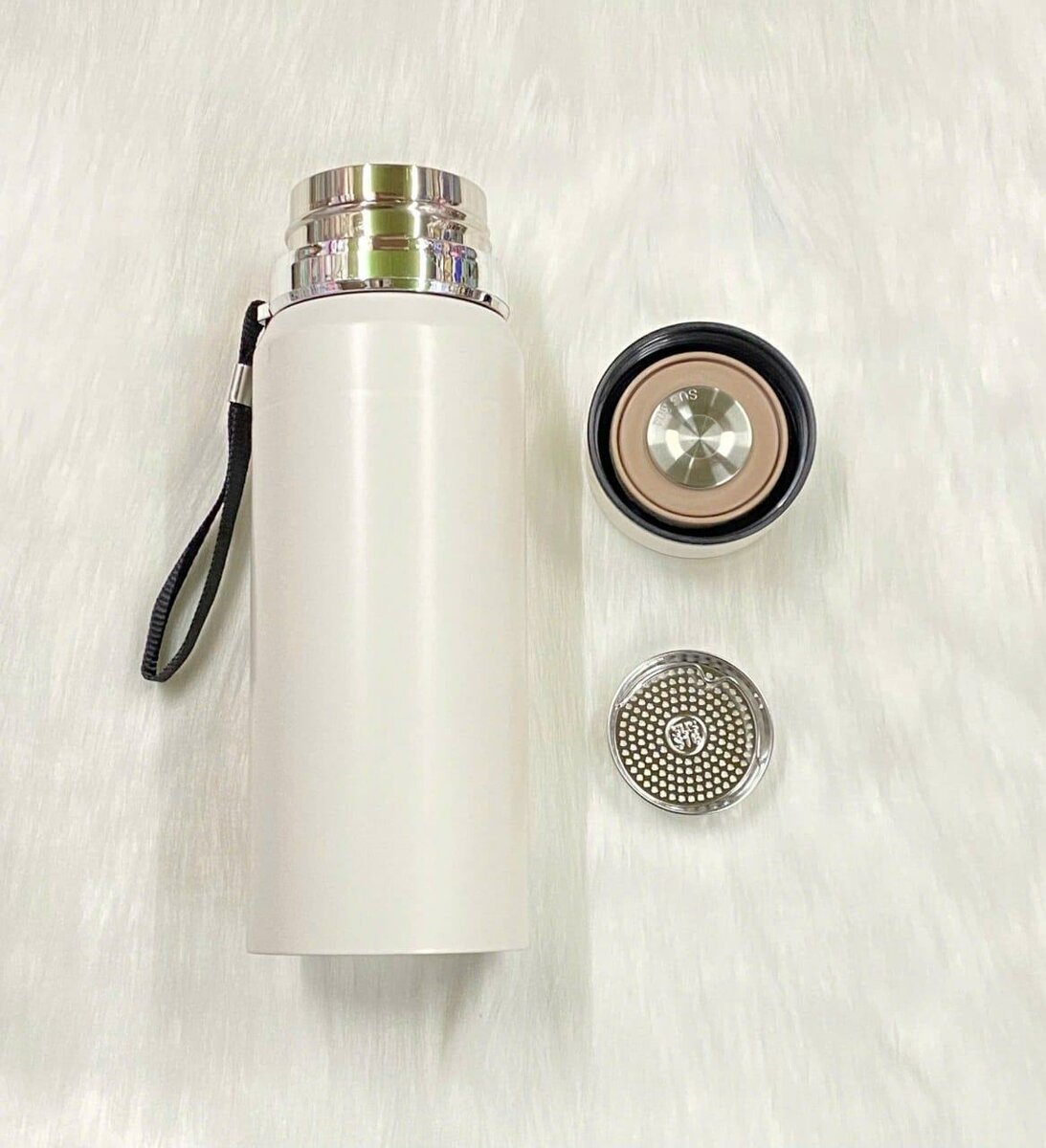 Thermos bottle