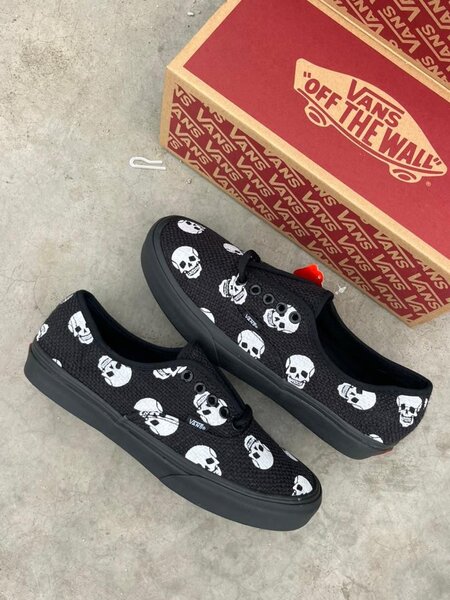 Baskets Vans Skull Noires
