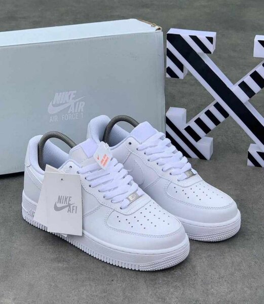 All white Airforce 1