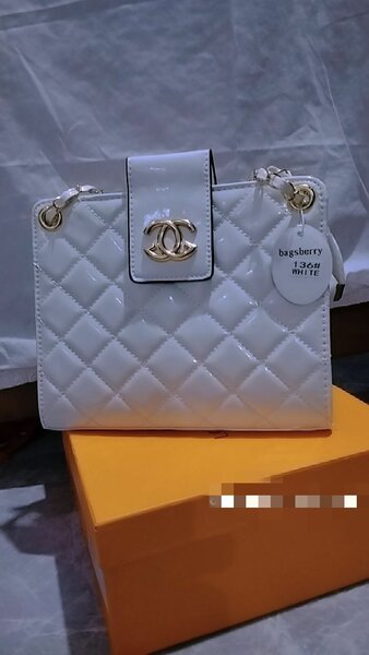 Sac à main en cuir matelassé