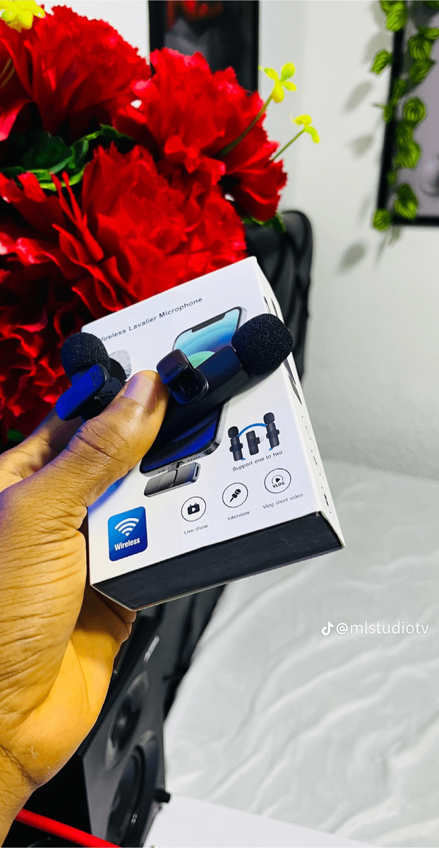 Portable 2 in 1 Lavalier Microphone Set