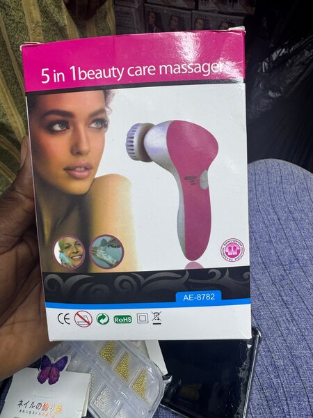 Appareil de massage beauté 5 en 1