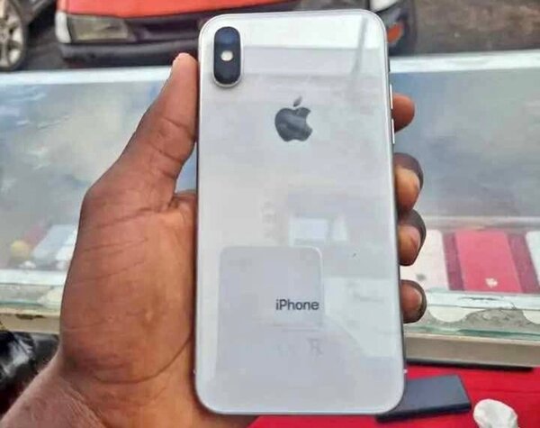 iPhone X 64GB