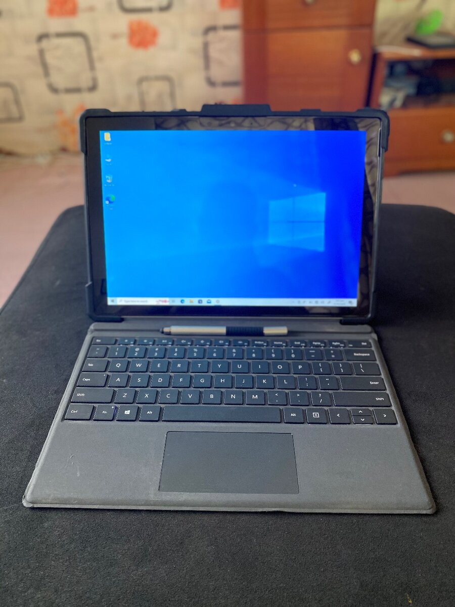 Microsoft surface pro 5 (sim)