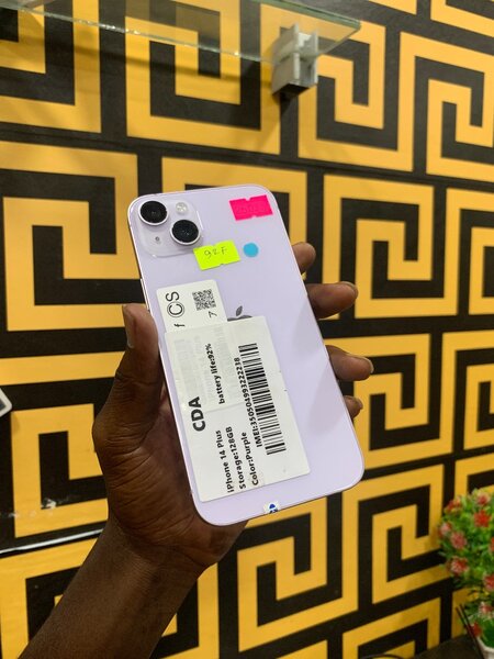 iPhone 14 plus 128gb quasi