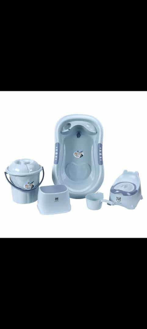 Baby bath with stand