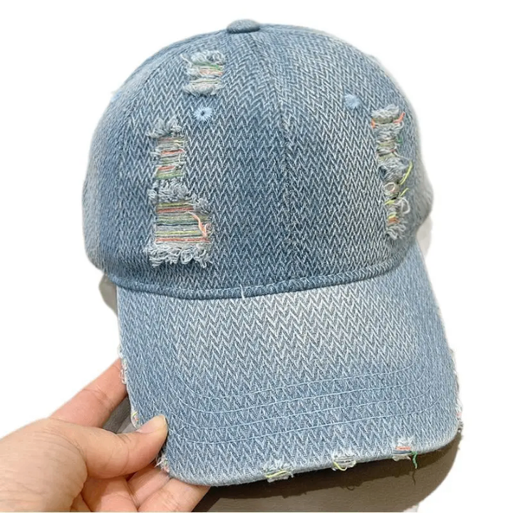 Casquette en denim déchirée2