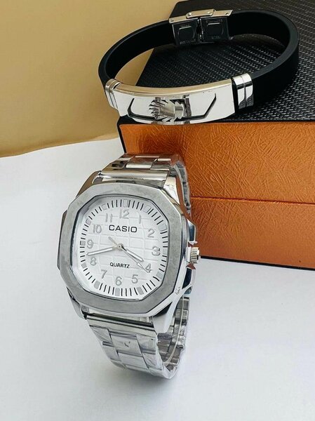 Une montre + un cadeau offert