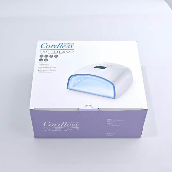 Rechargeable nail dryer