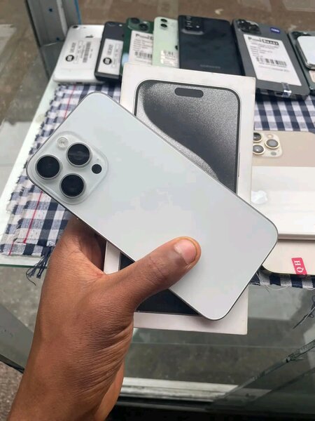 IPhone 15 PRO MAX 512GB PREMIÈRE COPIE AMÉRICAINE