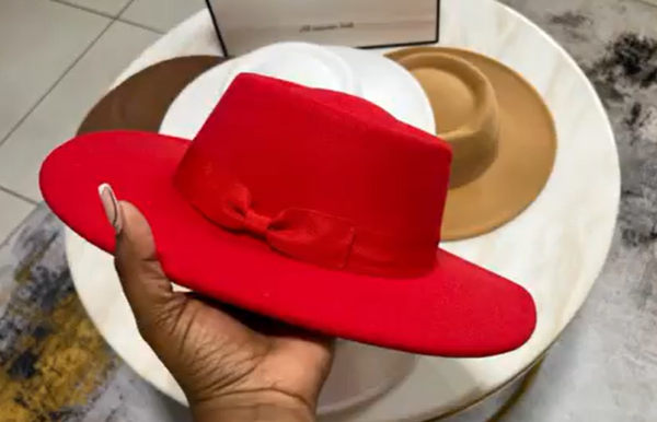 Chapeaux drapés pour femmes