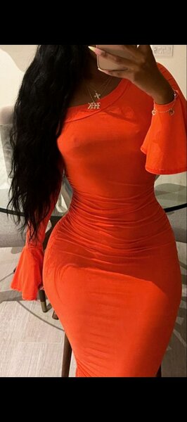 Robe moulante élégante femme