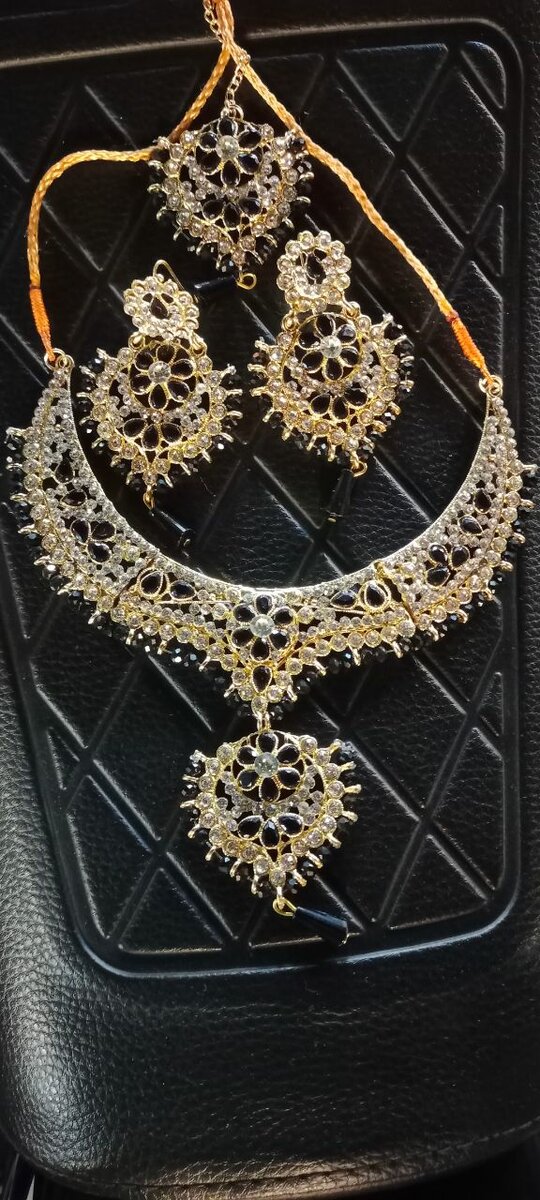JEWELRY SET