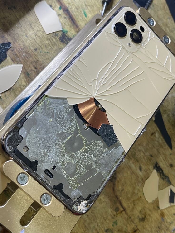 iPhone Backglass Replacement