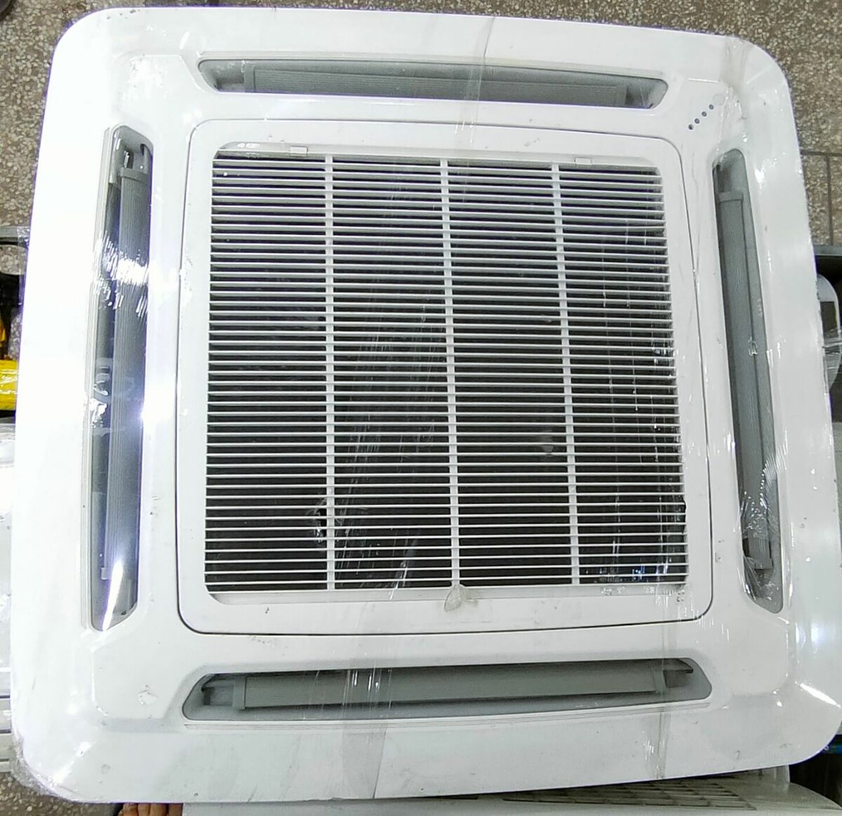 Casset Type Unit 4 Ton Acson