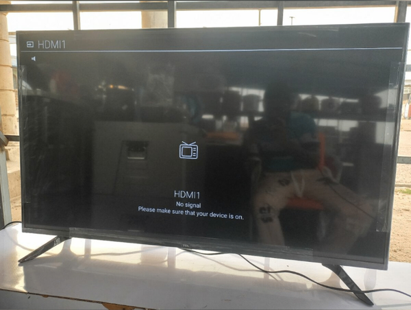 TCL Smart TV - 43" - Andriod