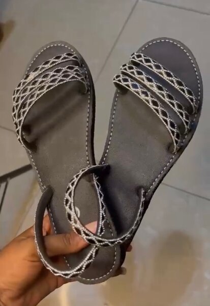 Sandales en cuir élégantes