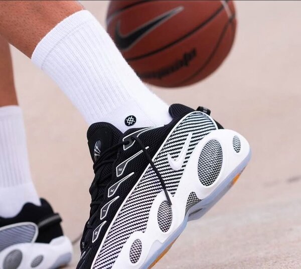 NIKE NOCTA GLIDE ( Certifié avec carton)