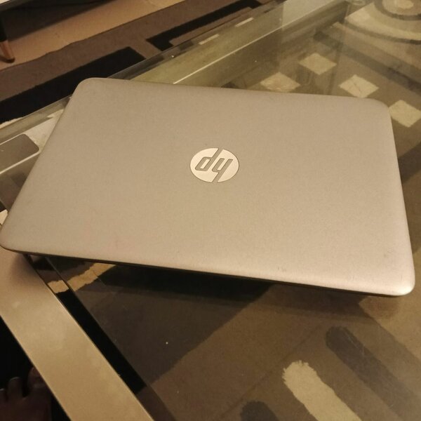 HP 820 G3