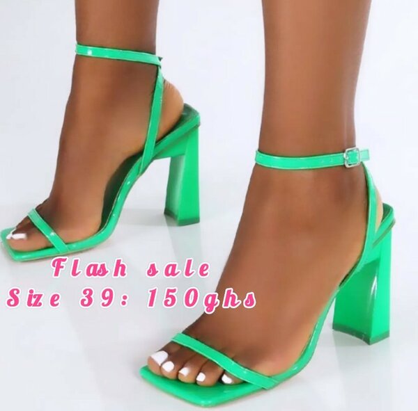 Green sandals with thick heels