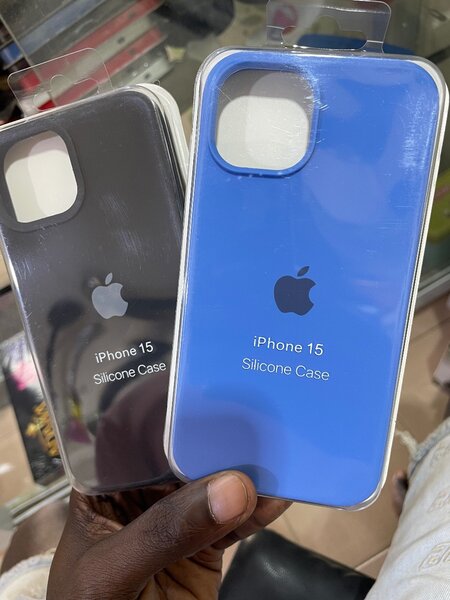 Coque Silicone iPhone 15